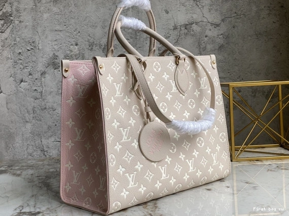 First bag ru MM ONTHEGO LOUIS VUITTON 0813